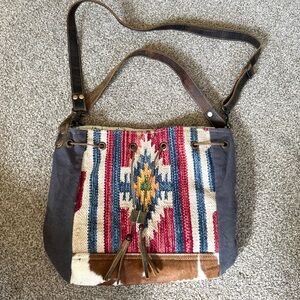 Myra Bag Blue Bucket